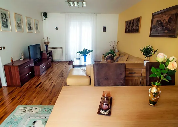 Semesterbostad Hana House