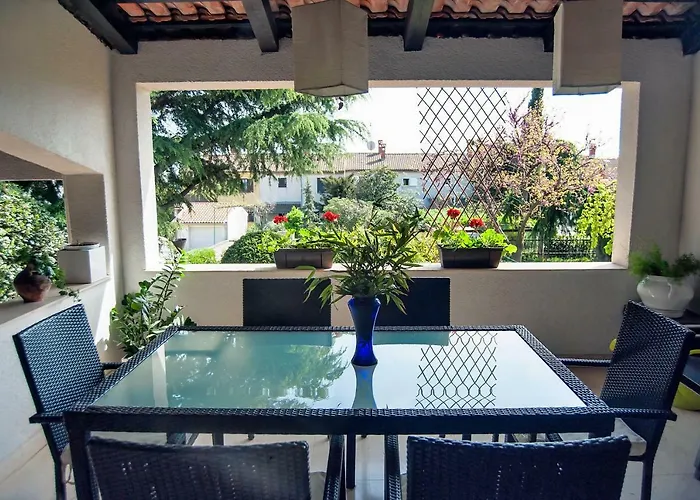 Hana House * Pula