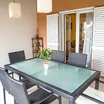 Дом отдыха Hana House *