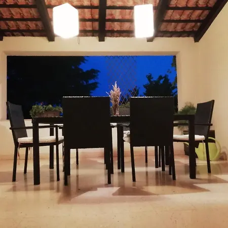 Hana House *