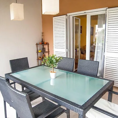 Holiday home Hana House *