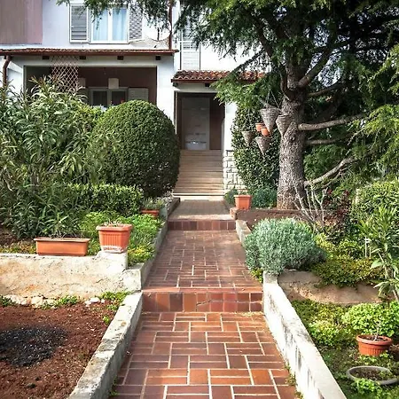 Hana House Holiday home Pula